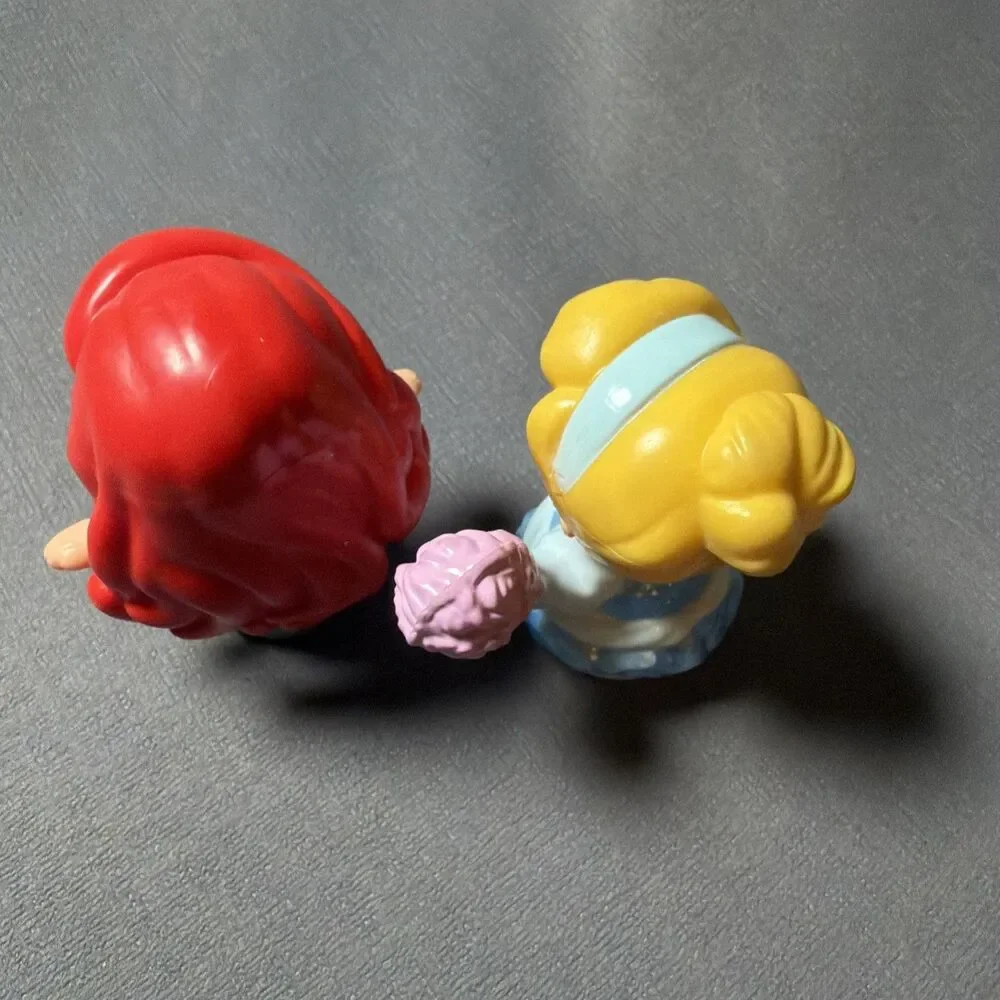 Fisher Price Disney Princess Little People -  Mermaid Ariel Cinderella-L